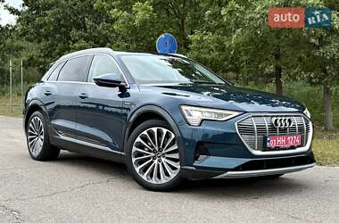 Внедорожник / Кроссовер Audi e-tron 2021 в 