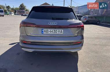Внедорожник / Кроссовер Audi e-tron 2019 в 