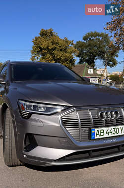 Внедорожник / Кроссовер Audi e-tron 2019 в 