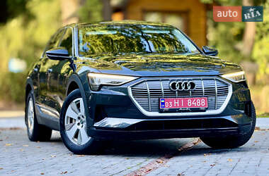 Внедорожник / Кроссовер Audi e-tron 2019 в 