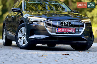 Внедорожник / Кроссовер Audi e-tron 2019 в 