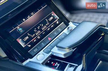 Внедорожник / Кроссовер Audi e-tron 2019 в 