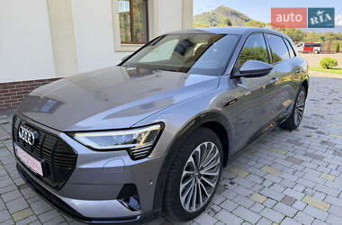 Позашляховик / Кросовер Audi e-tron 2020 в 