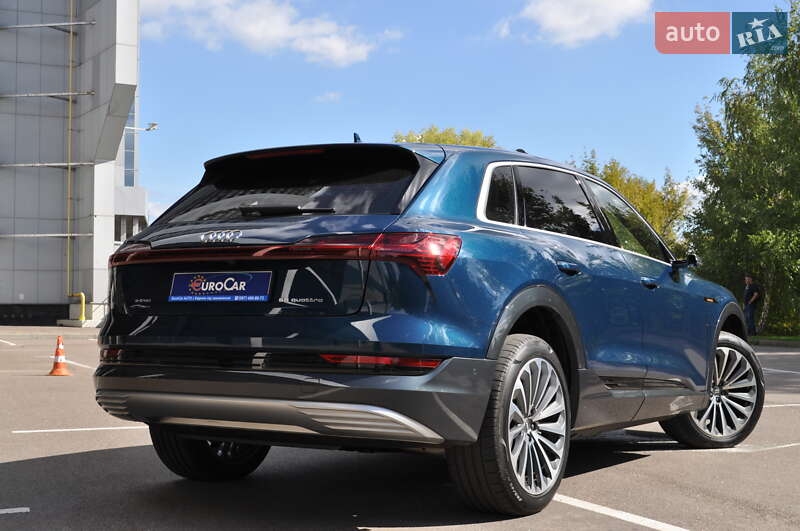 Внедорожник / Кроссовер Audi e-tron 2019 в Киеве