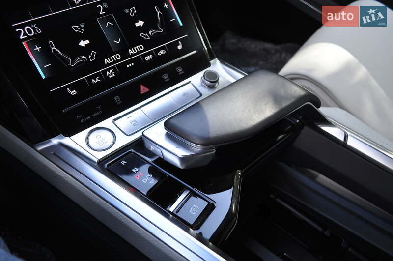 Внедорожник / Кроссовер Audi e-tron 2019 в Киеве