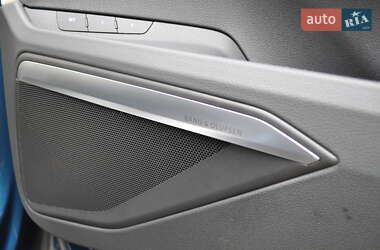 Позашляховик / Кросовер Audi e-tron 2019 в 