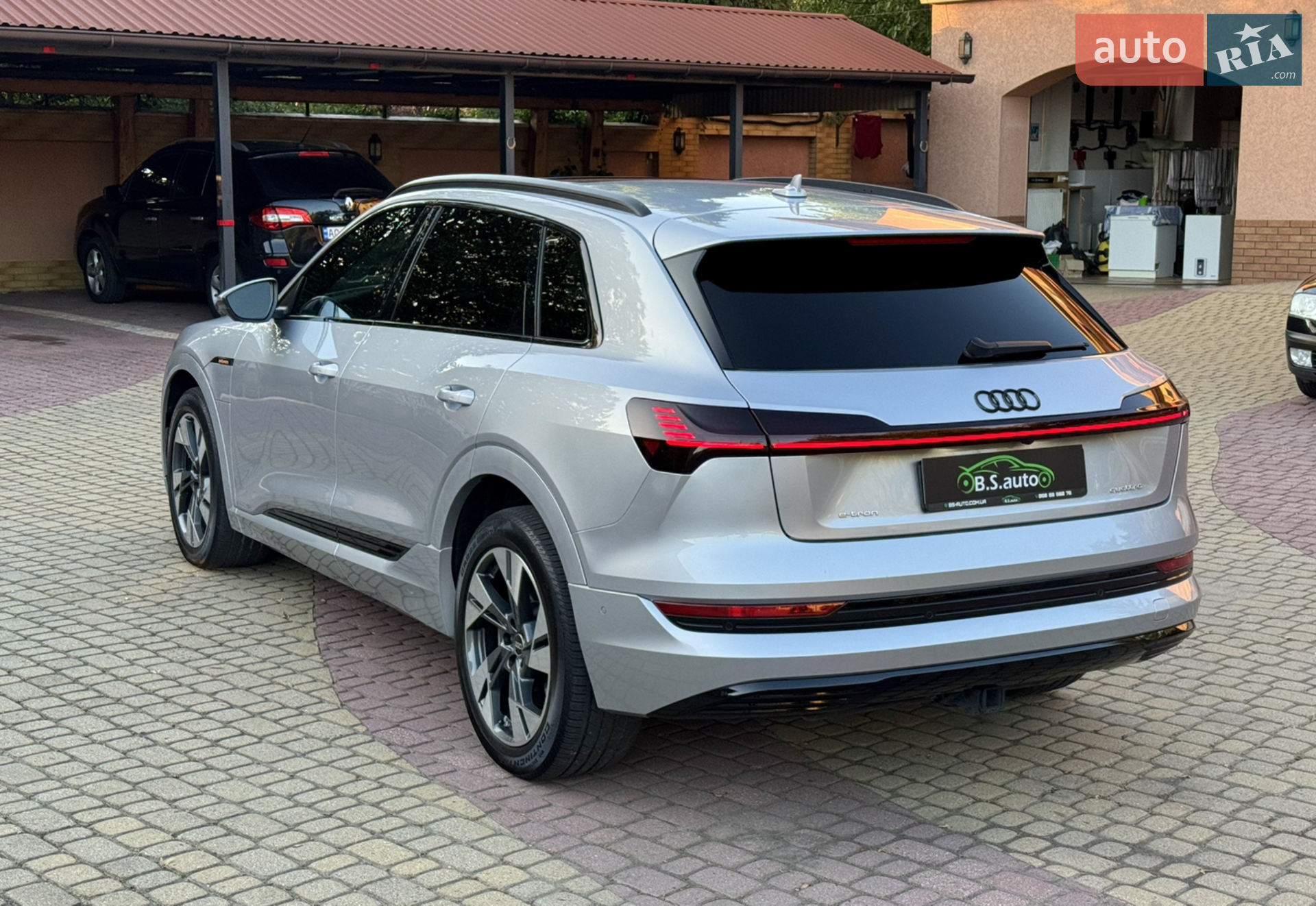 2022 Audi e-tron - мініатюра 16