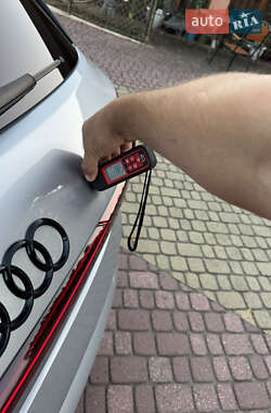 Внедорожник / Кроссовер Audi e-tron 2022 в 