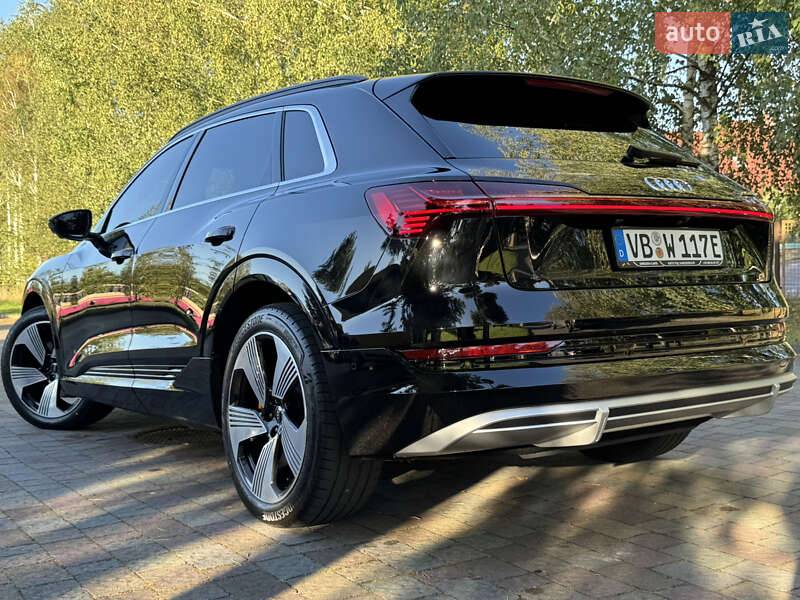 Позашляховик / Кросовер Audi e-tron 2020 в Дрогобичі