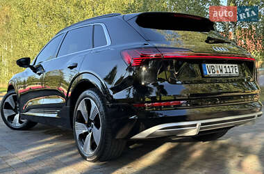 Внедорожник / Кроссовер Audi e-tron 2020 в 