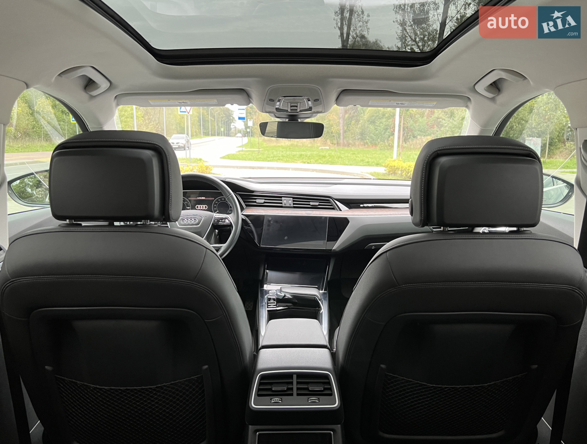 2019 Audi e-tron - мініатюра 18