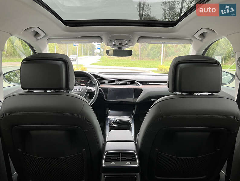 Внедорожник / Кроссовер Audi e-tron 2019 в Львове