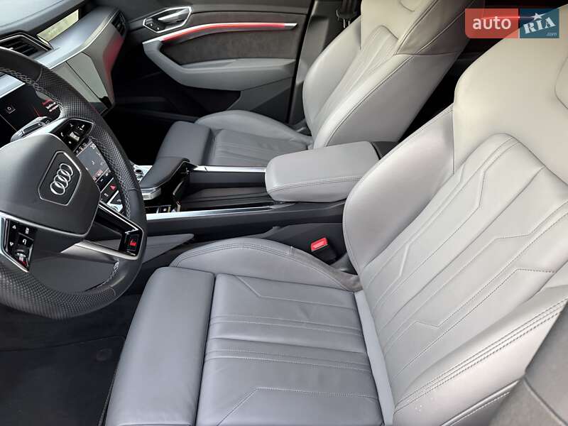 Внедорожник / Кроссовер Audi e-tron 2021 в Киеве