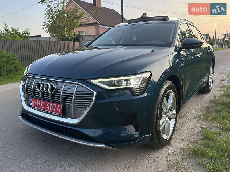 Внедорожник / Кроссовер Audi e-tron 2019 в Ровно фото 19 Внедорожник / Кроссовер Audi e-tron 2019 в Ровно