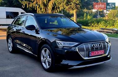 Позашляховик / Кросовер Audi e-tron 2020 в 