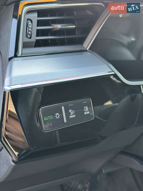 Внедорожник / Кроссовер Audi e-tron 2022 в Черновцах