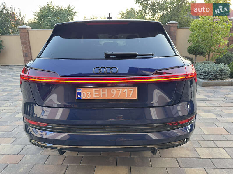 Внедорожник / Кроссовер Audi e-tron 2022 в Черновцах