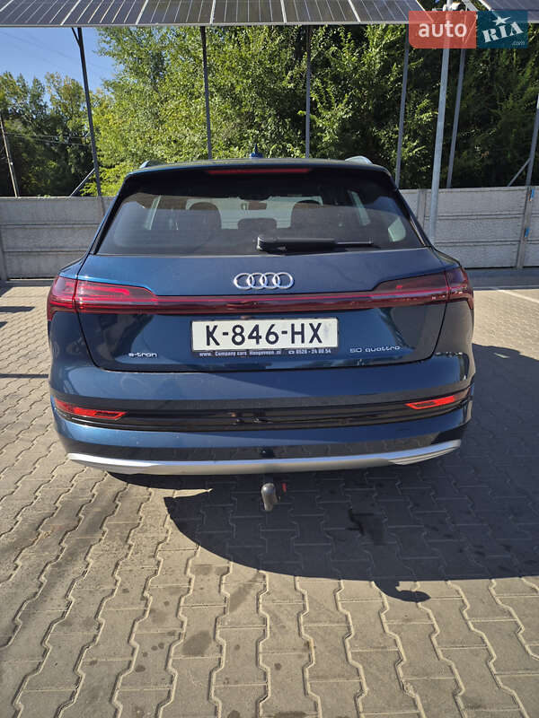 Позашляховик / Кросовер Audi e-tron 2020 в Кривому Розі