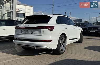 Внедорожник / Кроссовер Audi e-tron 2020 в 