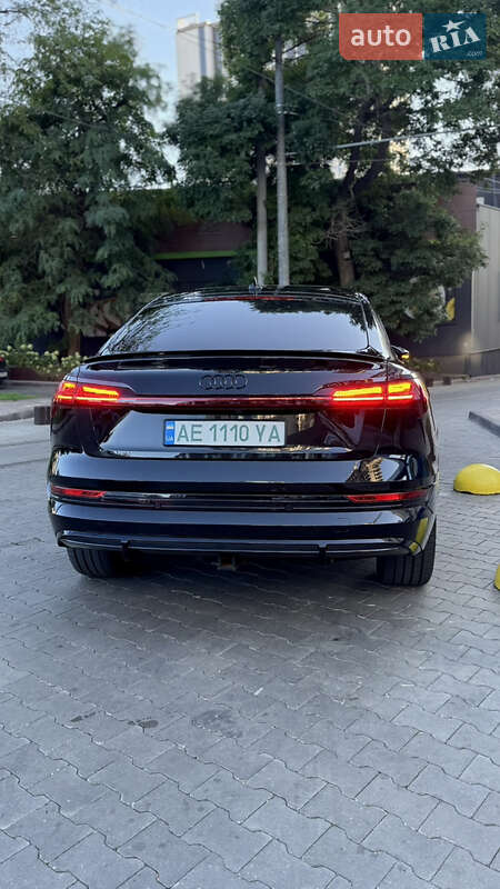 Внедорожник / Кроссовер Audi e-tron 2020 в Днепре