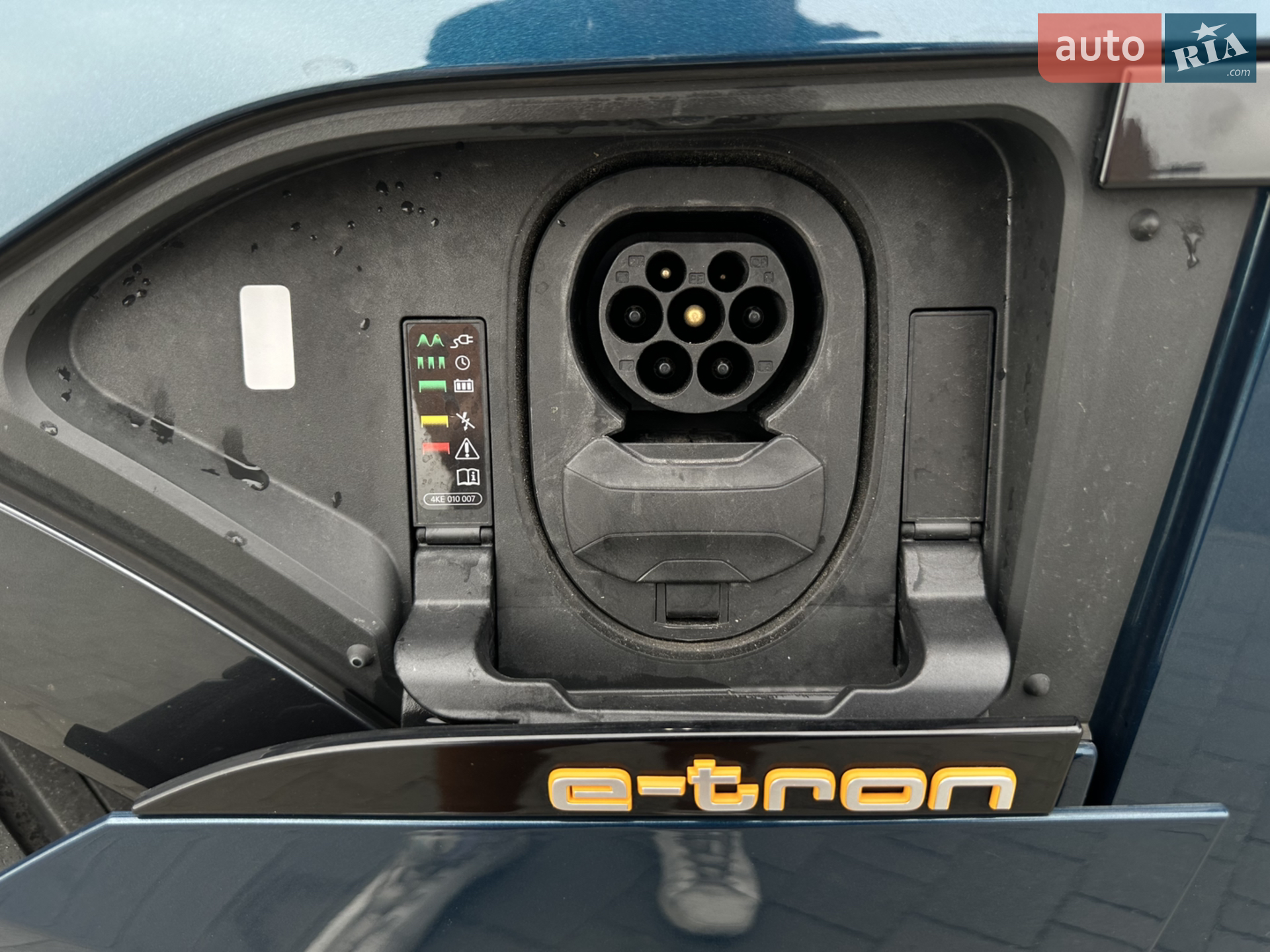 2020 Audi e-tron - мініатюра 9