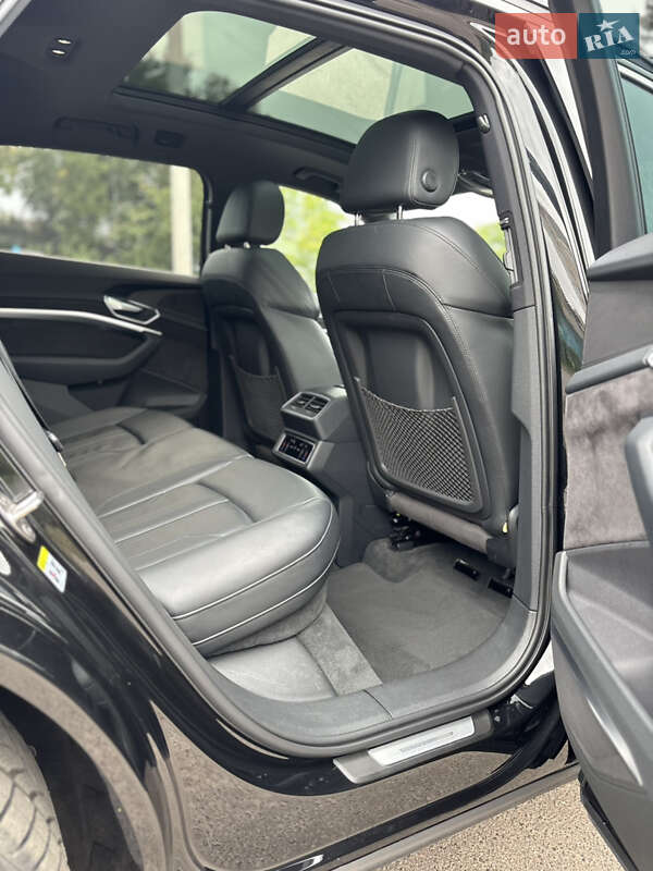 Внедорожник / Кроссовер Audi e-tron 2019 в Черкассах фото 31 Внедорожник / Кроссовер Audi e-tron 2019 в Черкассах