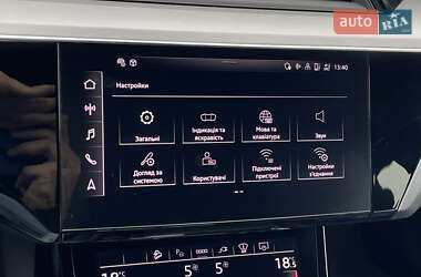 Внедорожник / Кроссовер Audi e-tron 2022 в 