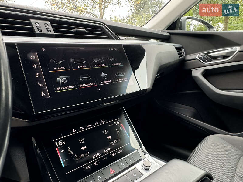 Внедорожник / Кроссовер Audi e-tron 2021 в Харькове фото 17 Внедорожник / Кроссовер Audi e-tron 2021 в Харькове