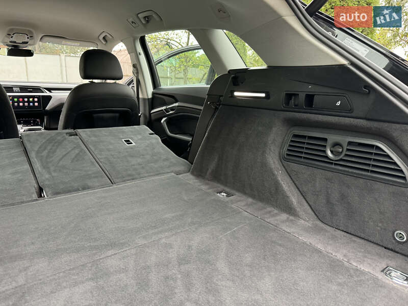 Внедорожник / Кроссовер Audi e-tron 2021 в Харькове фото 46 Внедорожник / Кроссовер Audi e-tron 2021 в Харькове