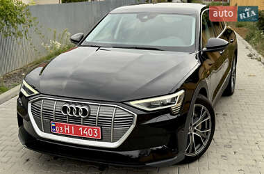 Внедорожник / Кроссовер Audi e-tron 2020 в 