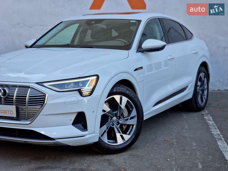 Позашляховик / Кросовер Audi e-tron 2020 в Одесі