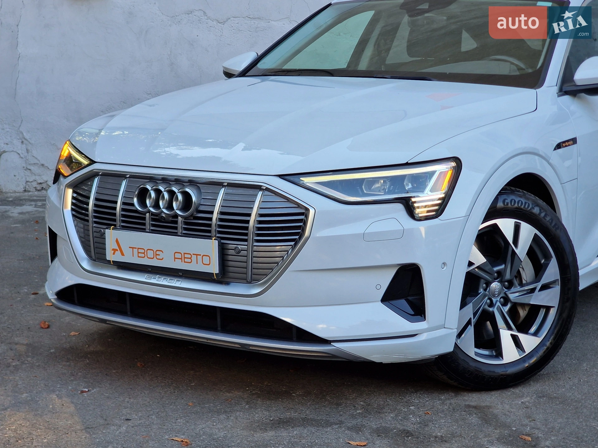 2020 Audi e-tron - мініатюра 12
