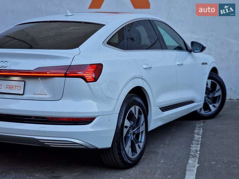 Позашляховик / Кросовер Audi e-tron 2020 в Одесі