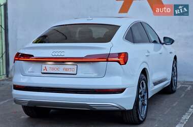 Позашляховик / Кросовер Audi e-tron 2020 в 