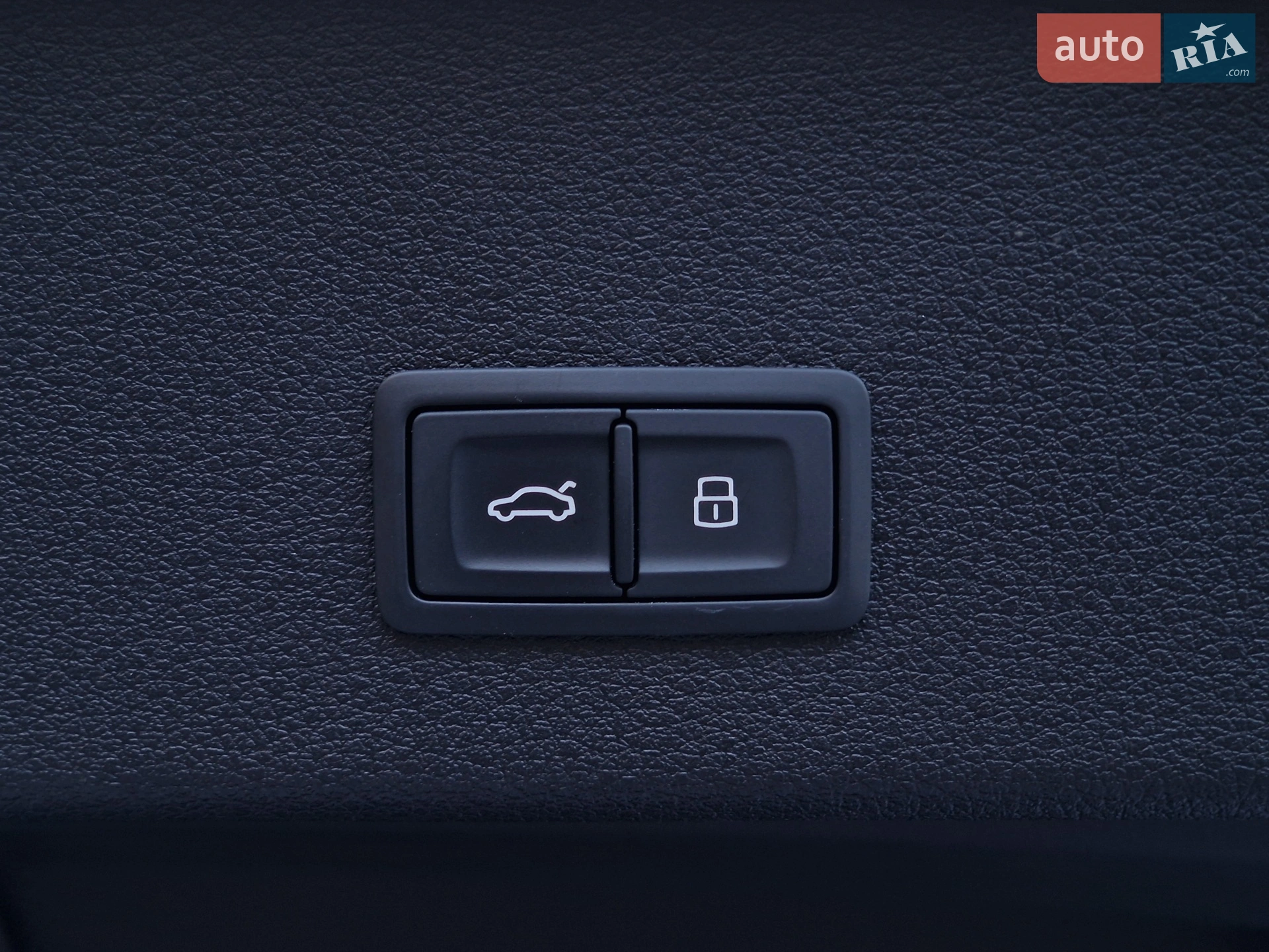 2020 Audi e-tron - мініатюра 44