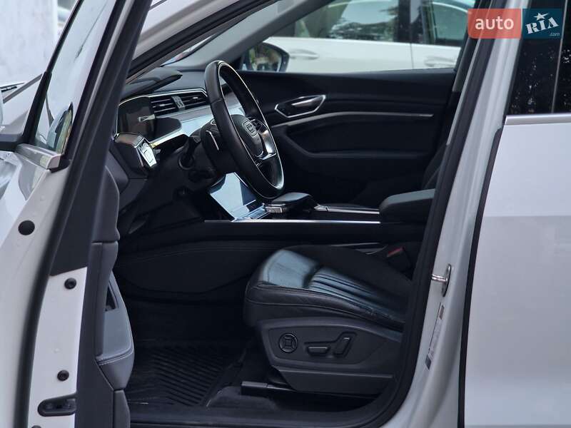 Позашляховик / Кросовер Audi e-tron 2020 в Одесі