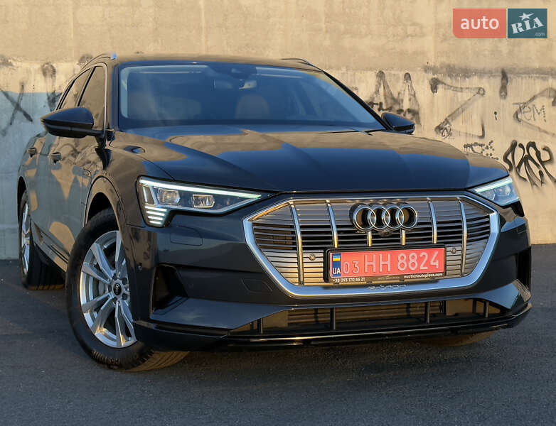 Audi e-tron 2021