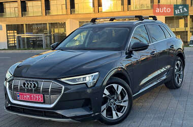 Позашляховик / Кросовер Audi e-tron 2020 в 