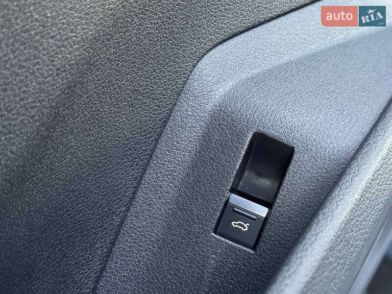 Внедорожник / Кроссовер Audi e-tron 2020 в Львове