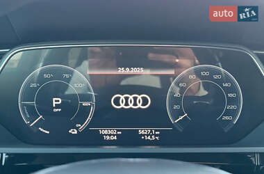 Позашляховик / Кросовер Audi e-tron 2020 в 