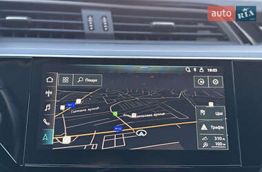Позашляховик / Кросовер Audi e-tron 2020 в 