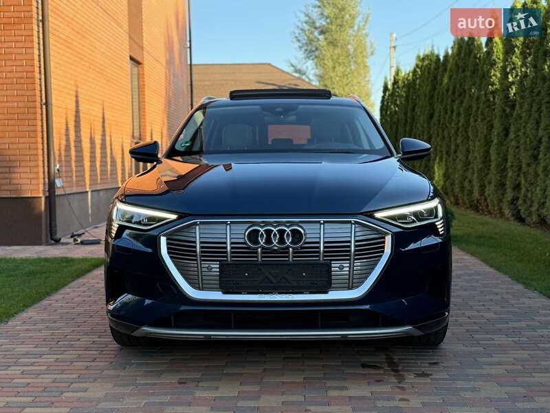 Позашляховик / Кросовер Audi e-tron 2020 в Києві