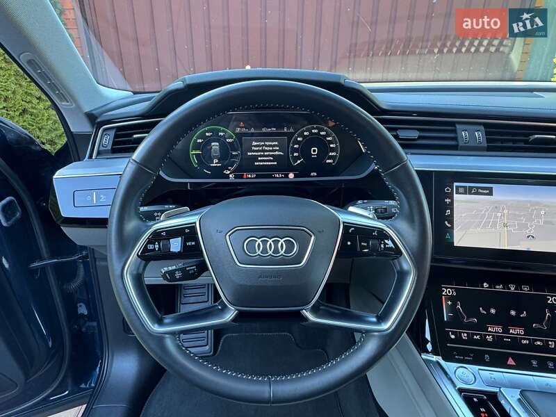 Позашляховик / Кросовер Audi e-tron 2020 в Києві