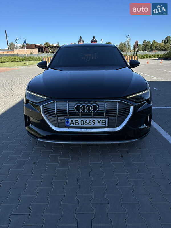 Audi e-tron 2019