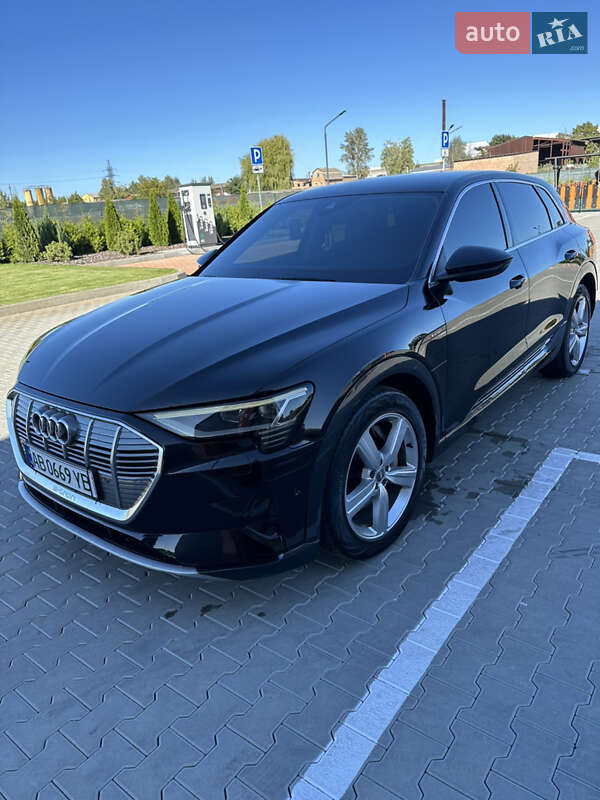 Внедорожник / Кроссовер Audi e-tron 2019 в Виннице
