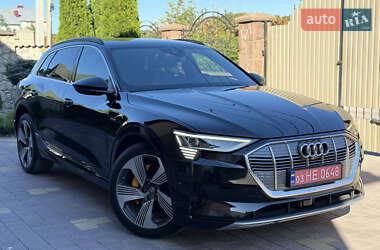 Внедорожник / Кроссовер Audi e-tron 2019 в 