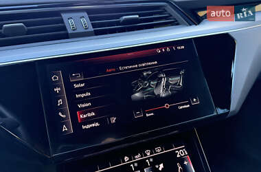 Внедорожник / Кроссовер Audi e-tron 2019 в 