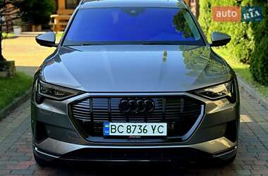 Позашляховик / Кросовер Audi e-tron 2020 в 