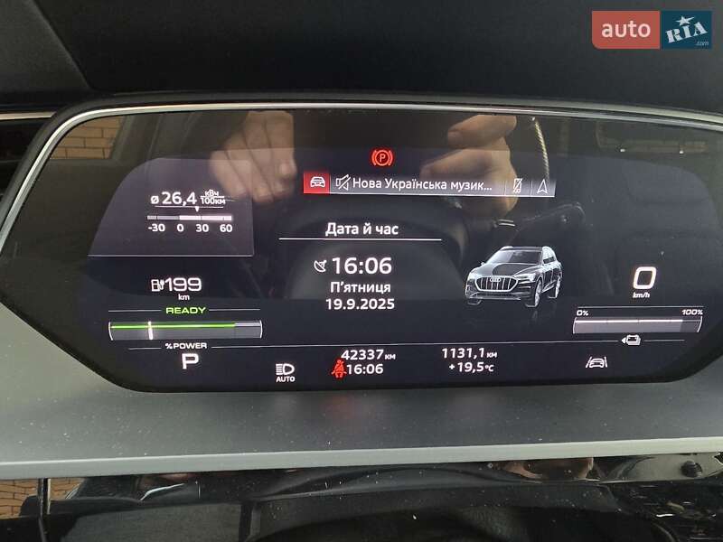 Позашляховик / Кросовер Audi e-tron 2021 в Вінниці
