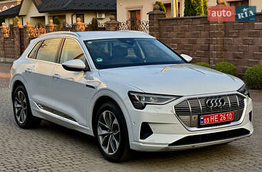 Внедорожник / Кроссовер Audi e-tron 2020 в 